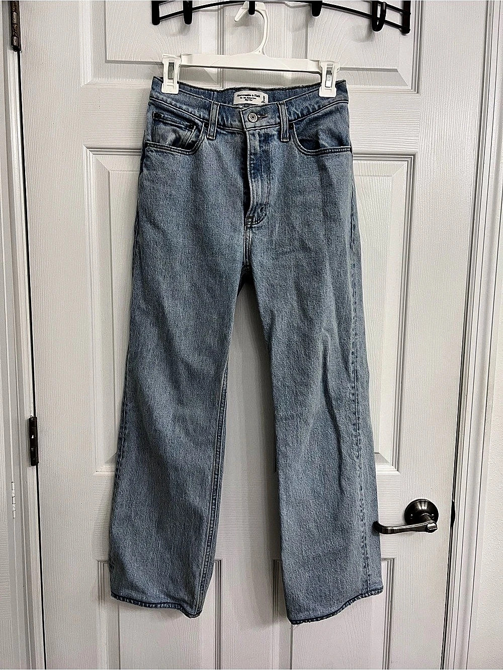 Abercrombie & Fitch The '90s Relaxed Jean High Rise